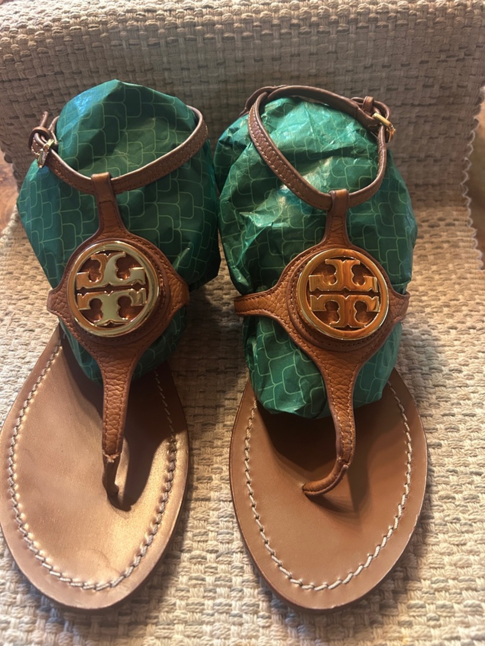 Tory Burch Leather Thong Sandals with Gold Logo - Chestnut Brown